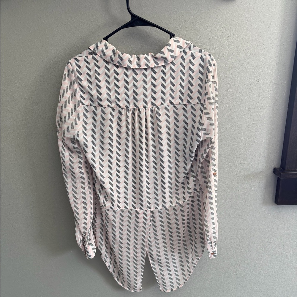 Candies (medium) Light Pink Chevron Print Button-Up Blouse